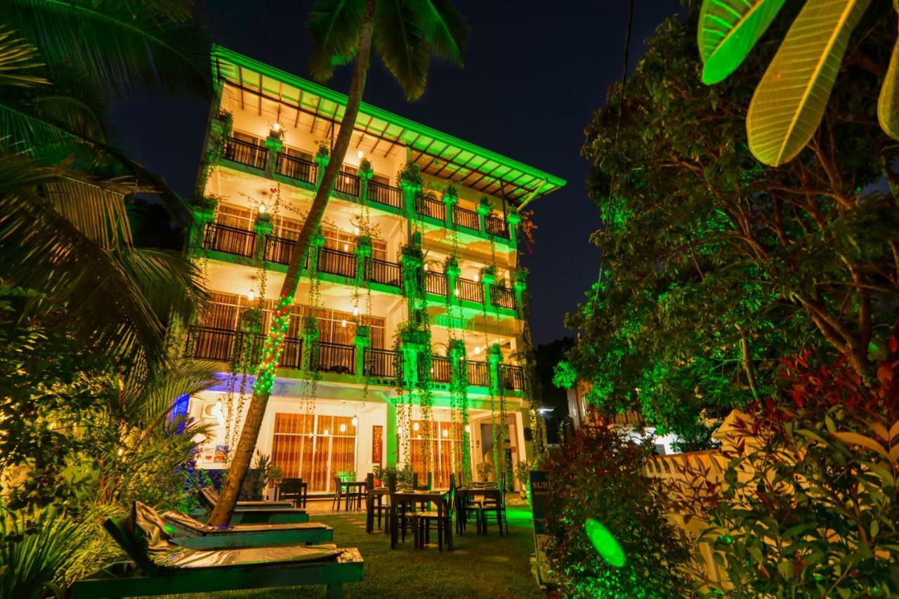 L&D Stay Inn Hikkaduwa Dış mekan fotoğraf